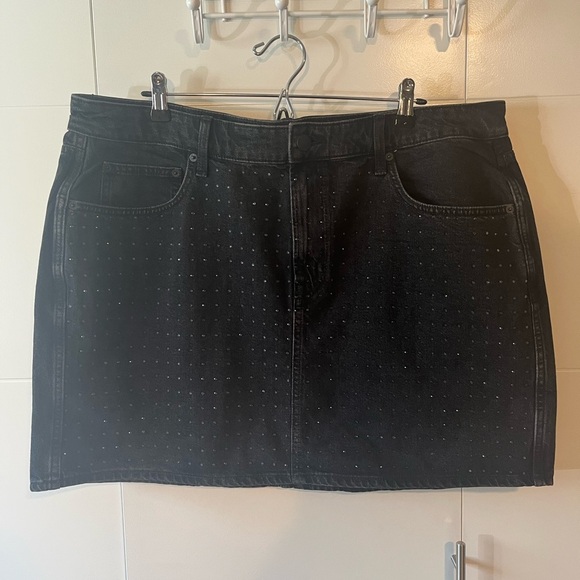 Universal Thread Black Jean Miniskirt with Stud Detail Size 17 - Picture 2 of 9